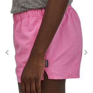 Patagonia Women’s Barely Baggies Shorts in Marble Pink